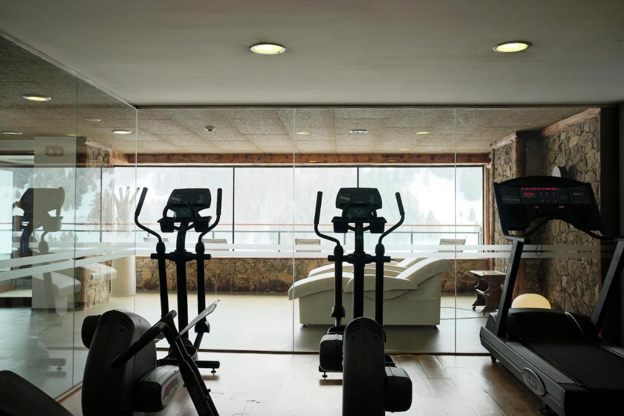 Apartaments Els Llacs Bordes d'Envalira ภายนอก รูปภาพ