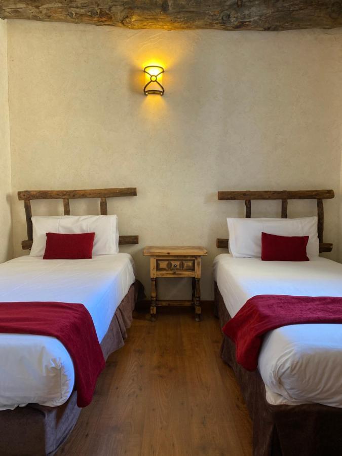 Apartaments Els Llacs Bordes d'Envalira ภายนอก รูปภาพ